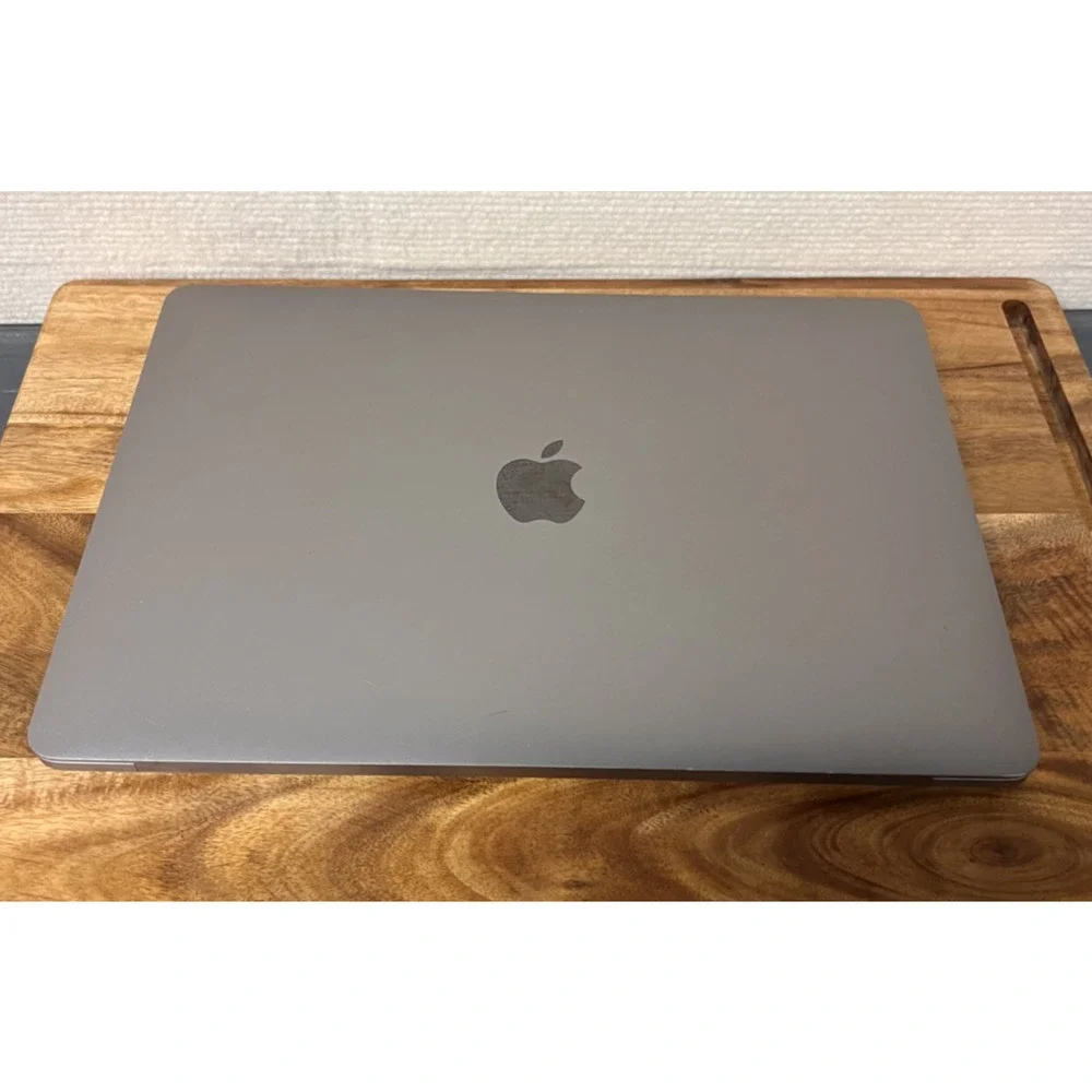 MacBook Pro 13